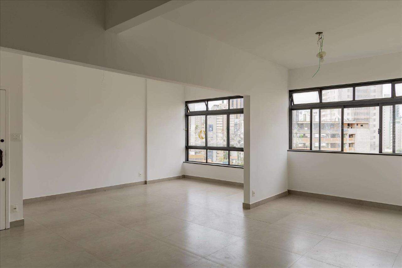 Apartamento à venda com 3 quartos, 156m² - Foto 1