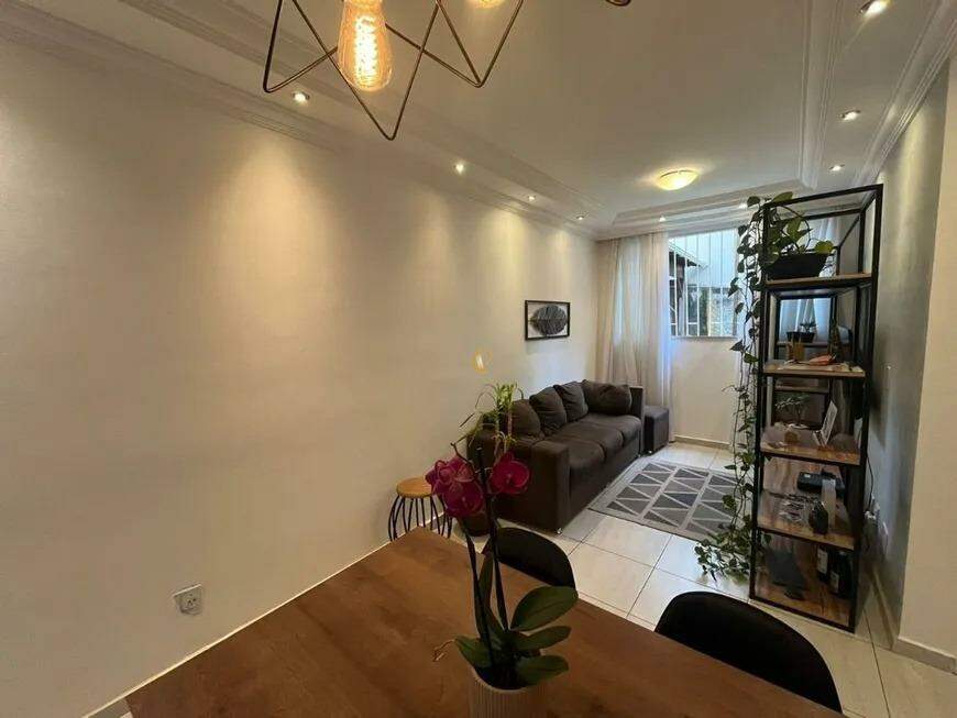 Apartamento à venda com 3 quartos, 70m² - Foto 2