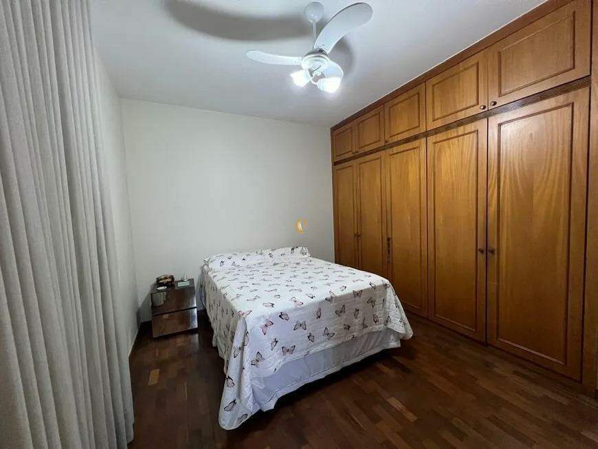 Apartamento à venda com 3 quartos, 115m² - Foto 8