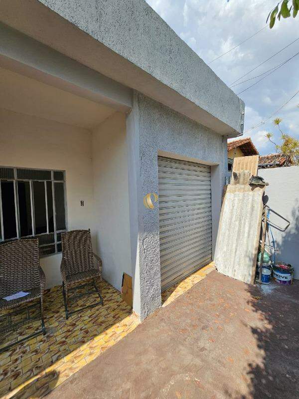 Casa à venda com 2 quartos, 186m² - Foto 2