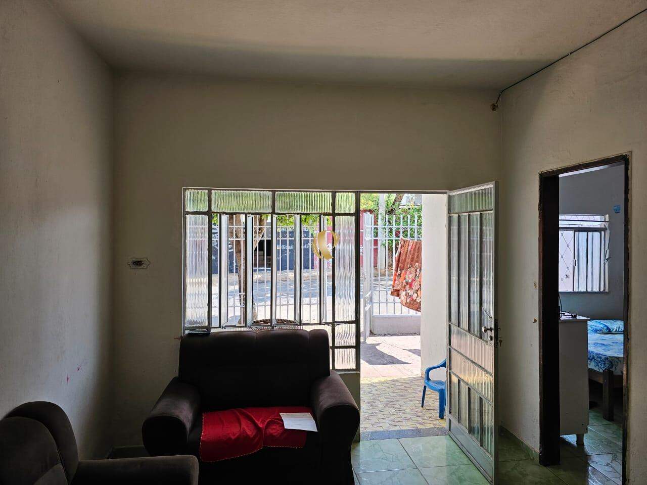 Casa à venda com 2 quartos, 186m² - Foto 3