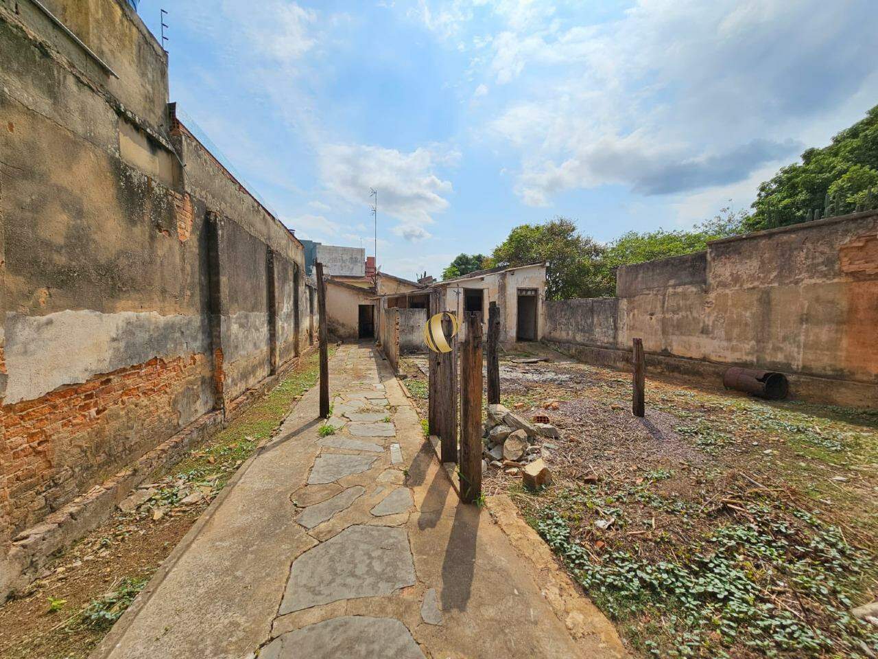 Casa à venda com 4 quartos, 350m² - Foto 14