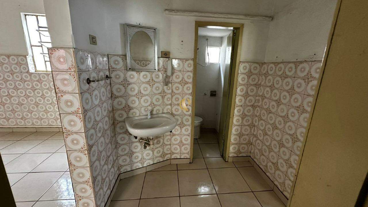 Casa à venda com 4 quartos, 250m² - Foto 13