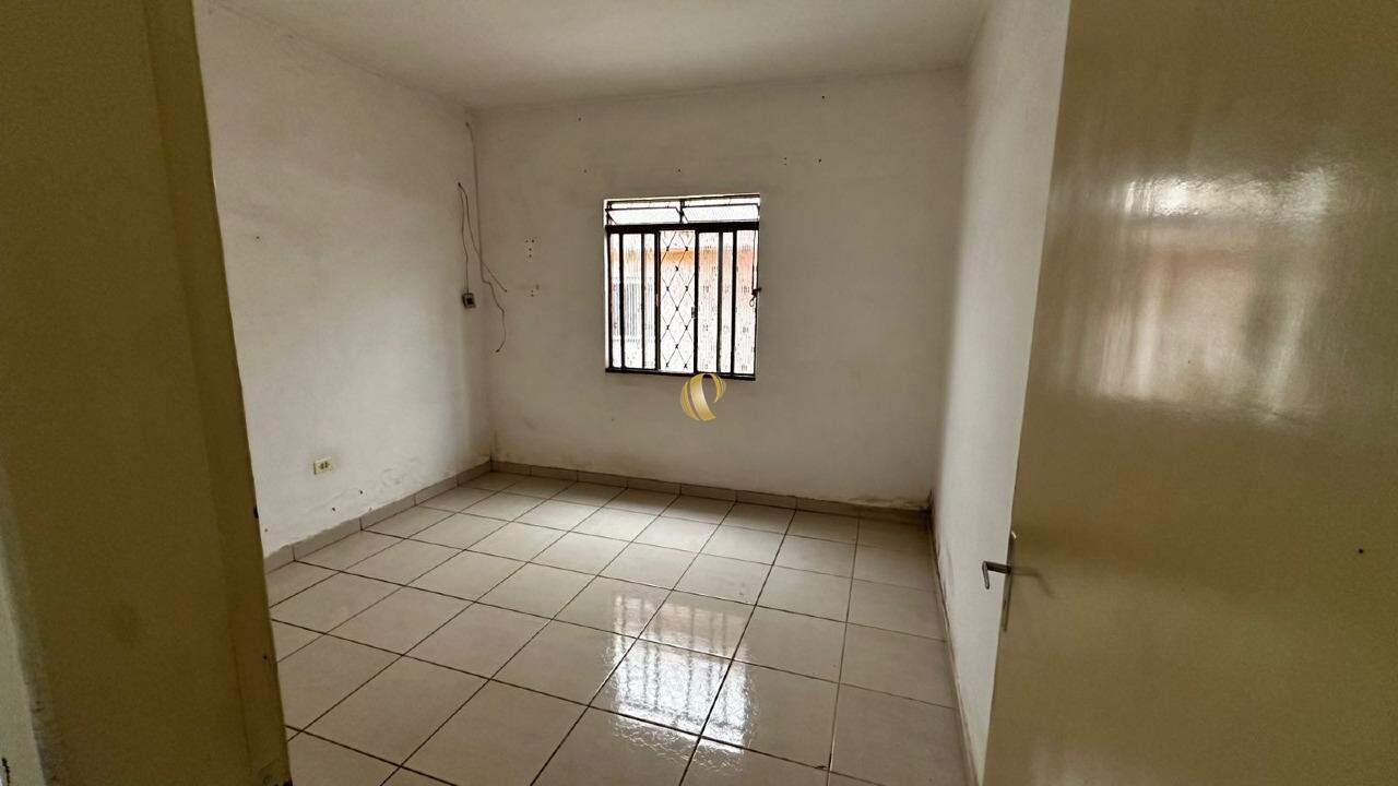 Casa à venda com 4 quartos, 250m² - Foto 8