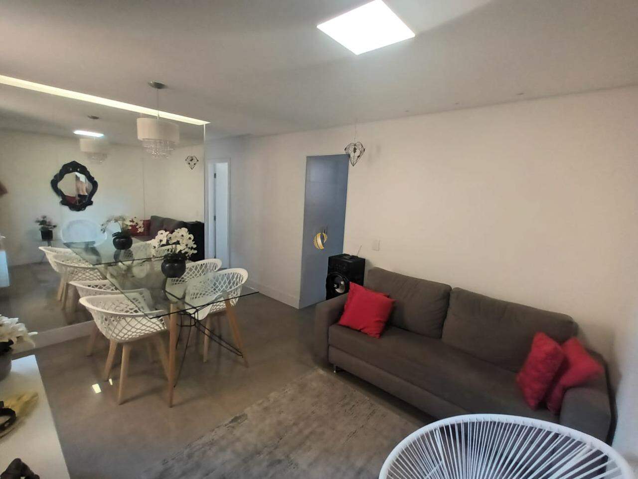 Apartamento à venda com 1 quarto, 70m² - Foto 19