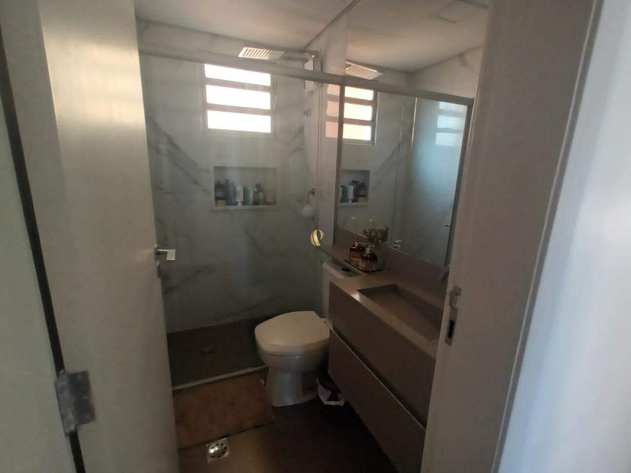 Apartamento à venda com 1 quarto, 70m² - Foto 8