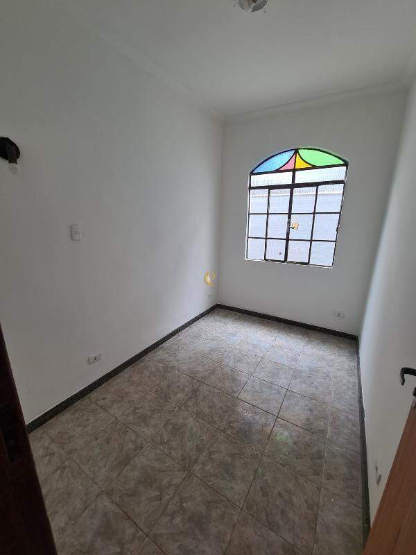 Casa à venda com 4 quartos, 193m² - Foto 10