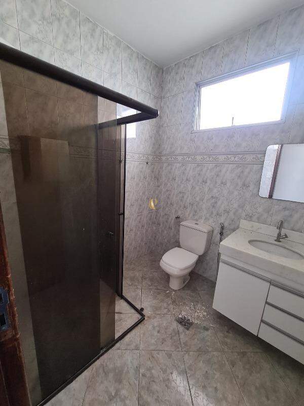 Casa à venda com 4 quartos, 193m² - Foto 17