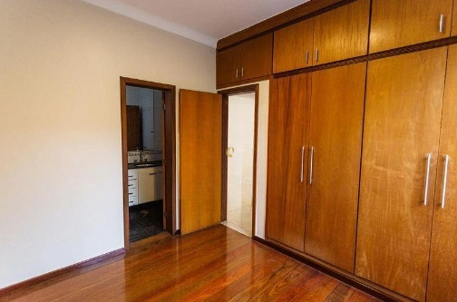 Casa à venda com 4 quartos, 304m² - Foto 10