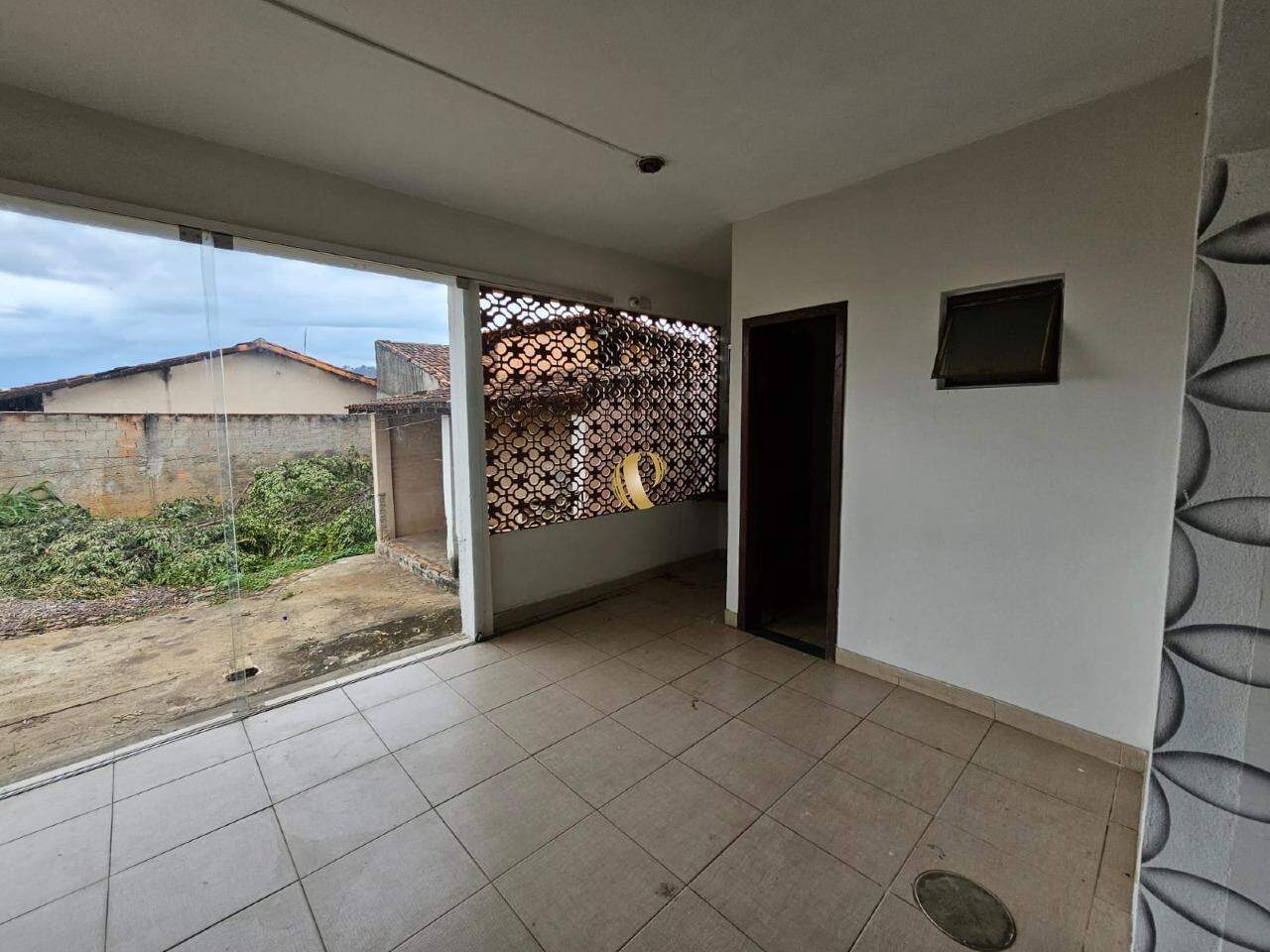 Casa à venda com 4 quartos, 140m² - Foto 11