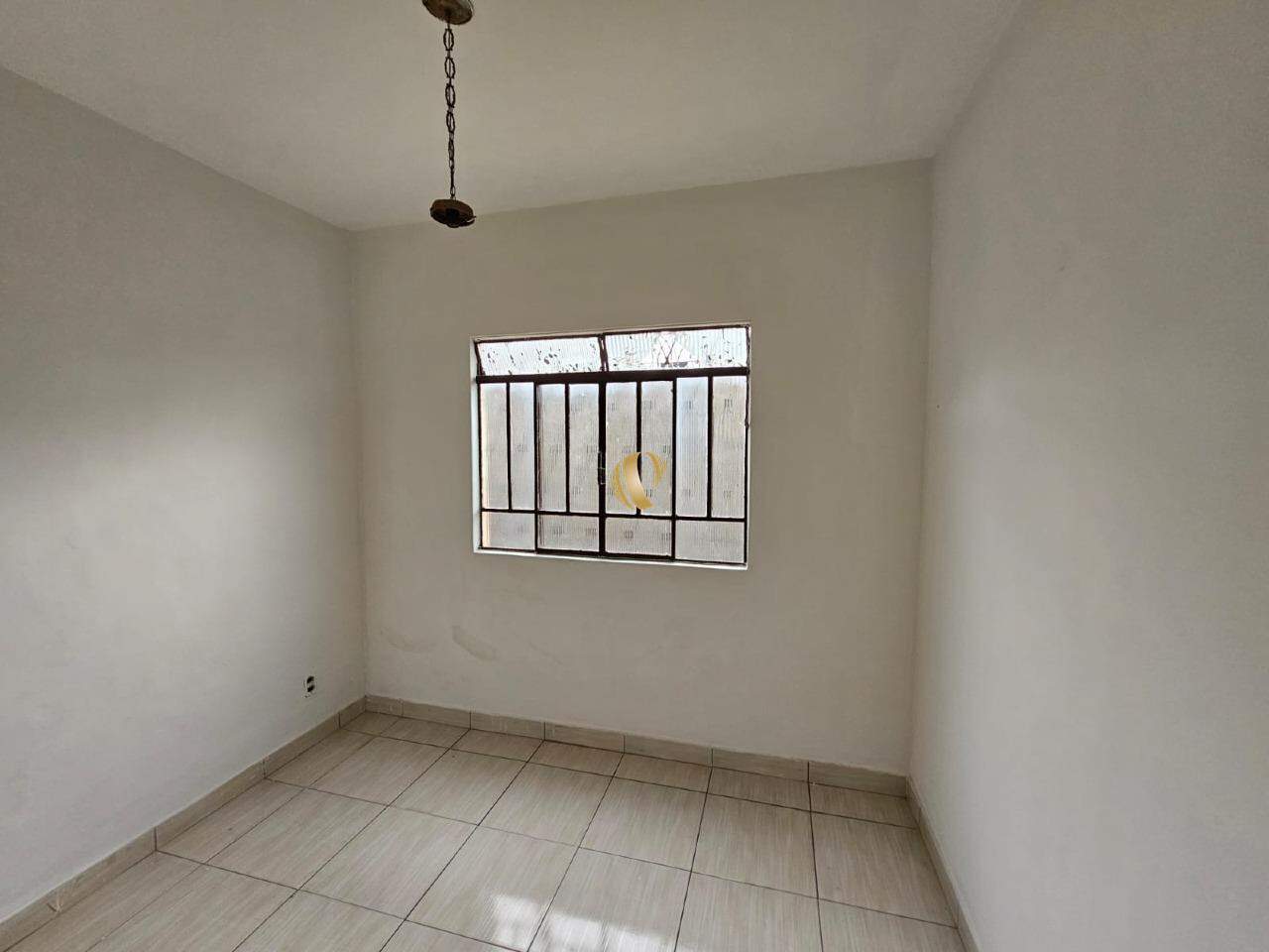 Casa à venda com 4 quartos, 140m² - Foto 18