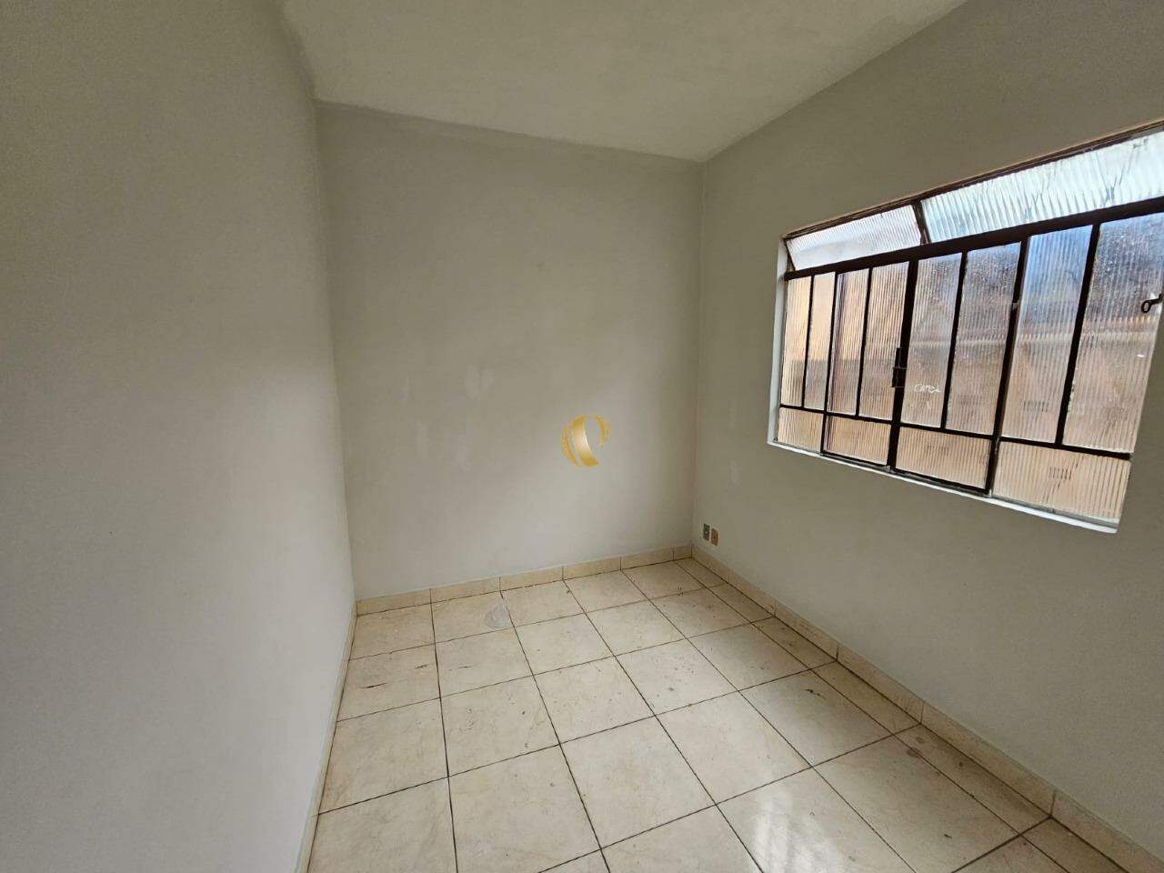 Casa para alugar com 4 quartos, 140m² - Foto 11