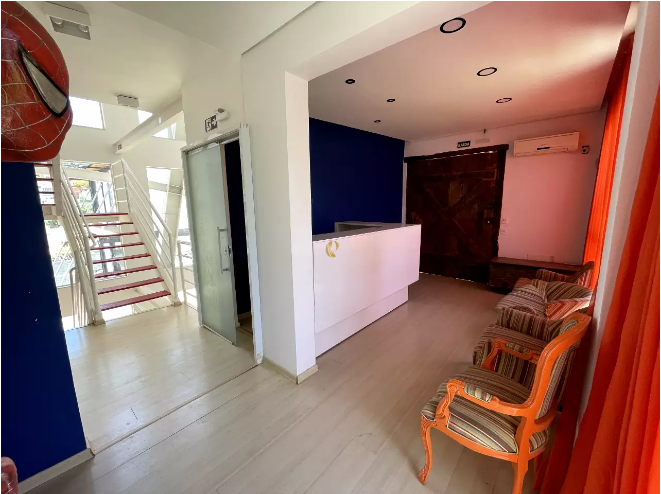 Casa à venda com 8 quartos, 1140m² - Foto 11