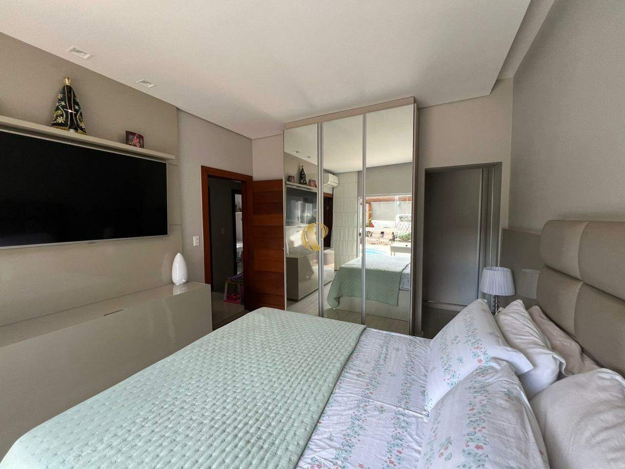 Casa à venda com 3 quartos, 200m² - Foto 6