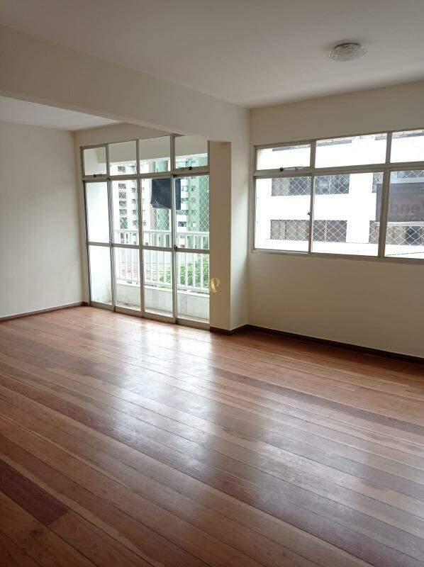 Apartamento à venda com 4 quartos, 120m² - Foto 1