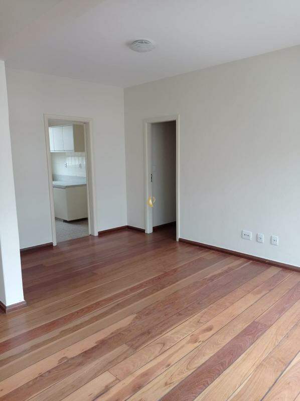 Apartamento à venda com 4 quartos, 120m² - Foto 17