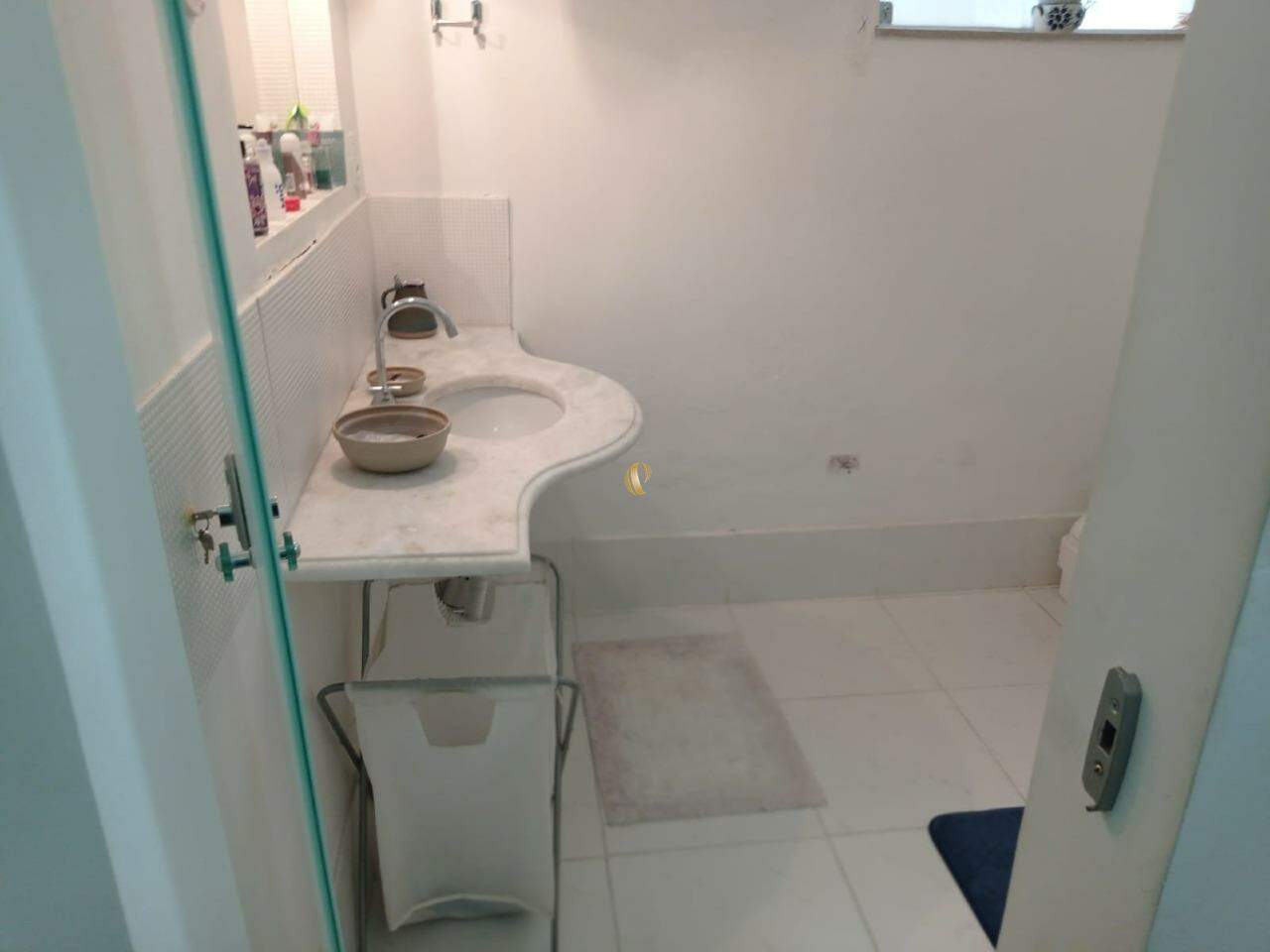 Apartamento à venda com 1 quarto, 110m² - Foto 9