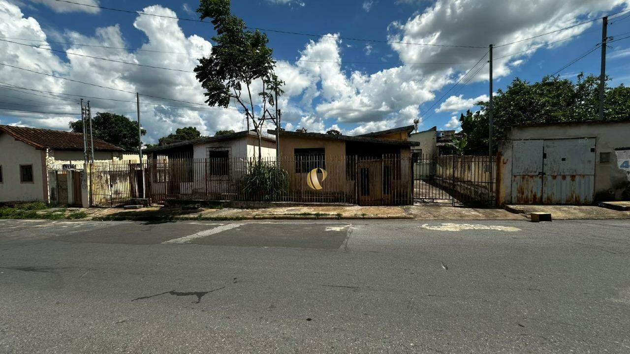 Casa, 2 quartos, 385 m² - Foto 2