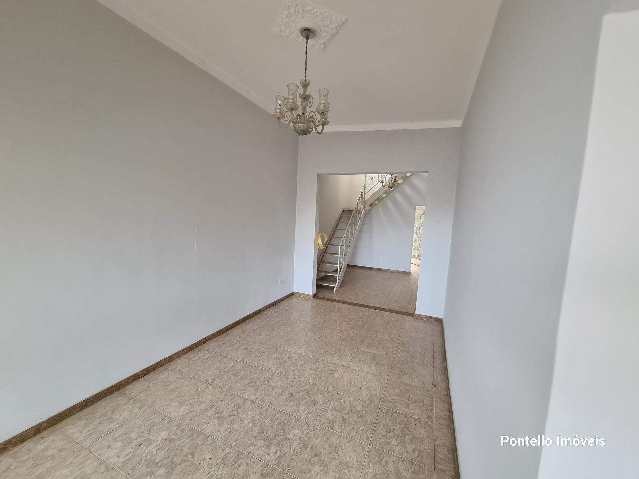 Casa, 4 quartos, 228 m² - Foto 2