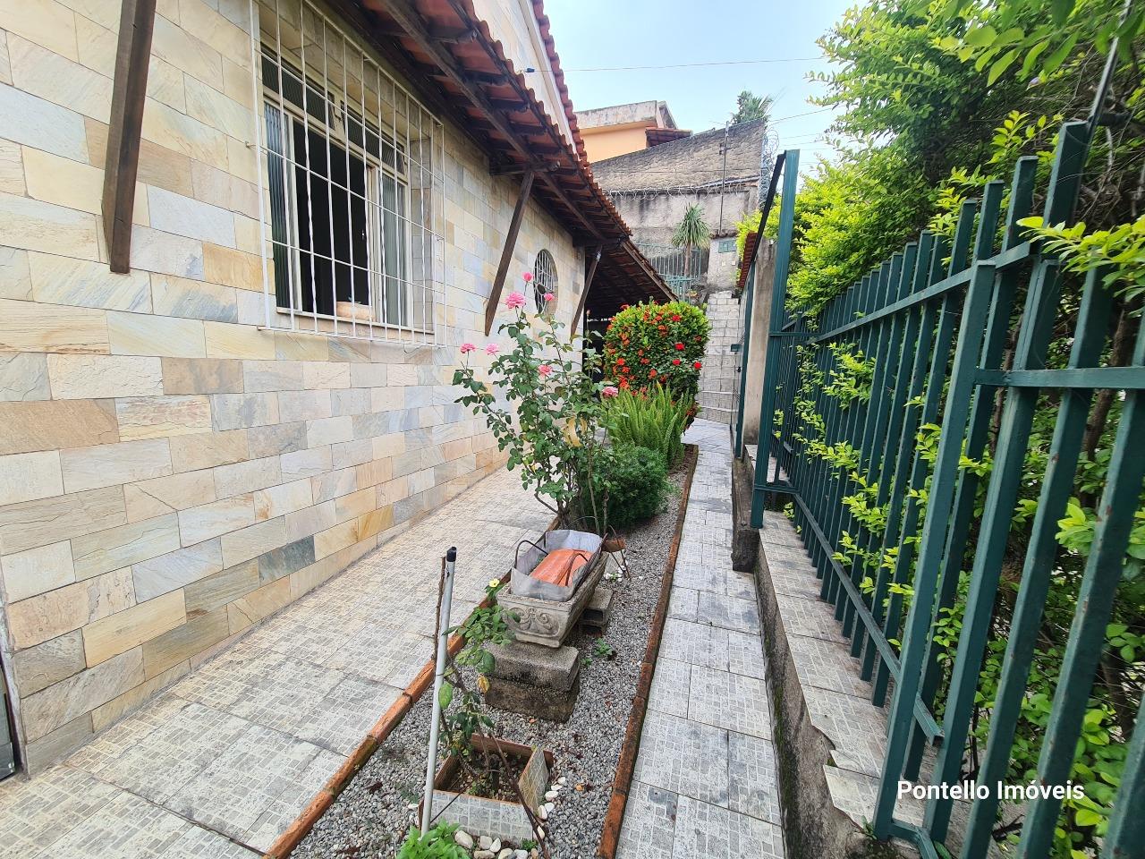 Casa, 5 quartos, 196 m² - Foto 1