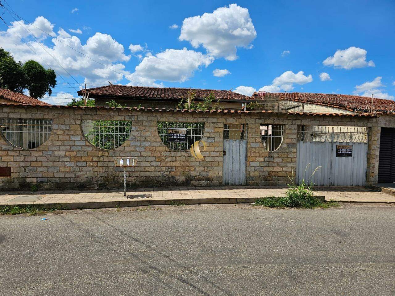 Casa, 2 quartos, 160 m² - Foto 1