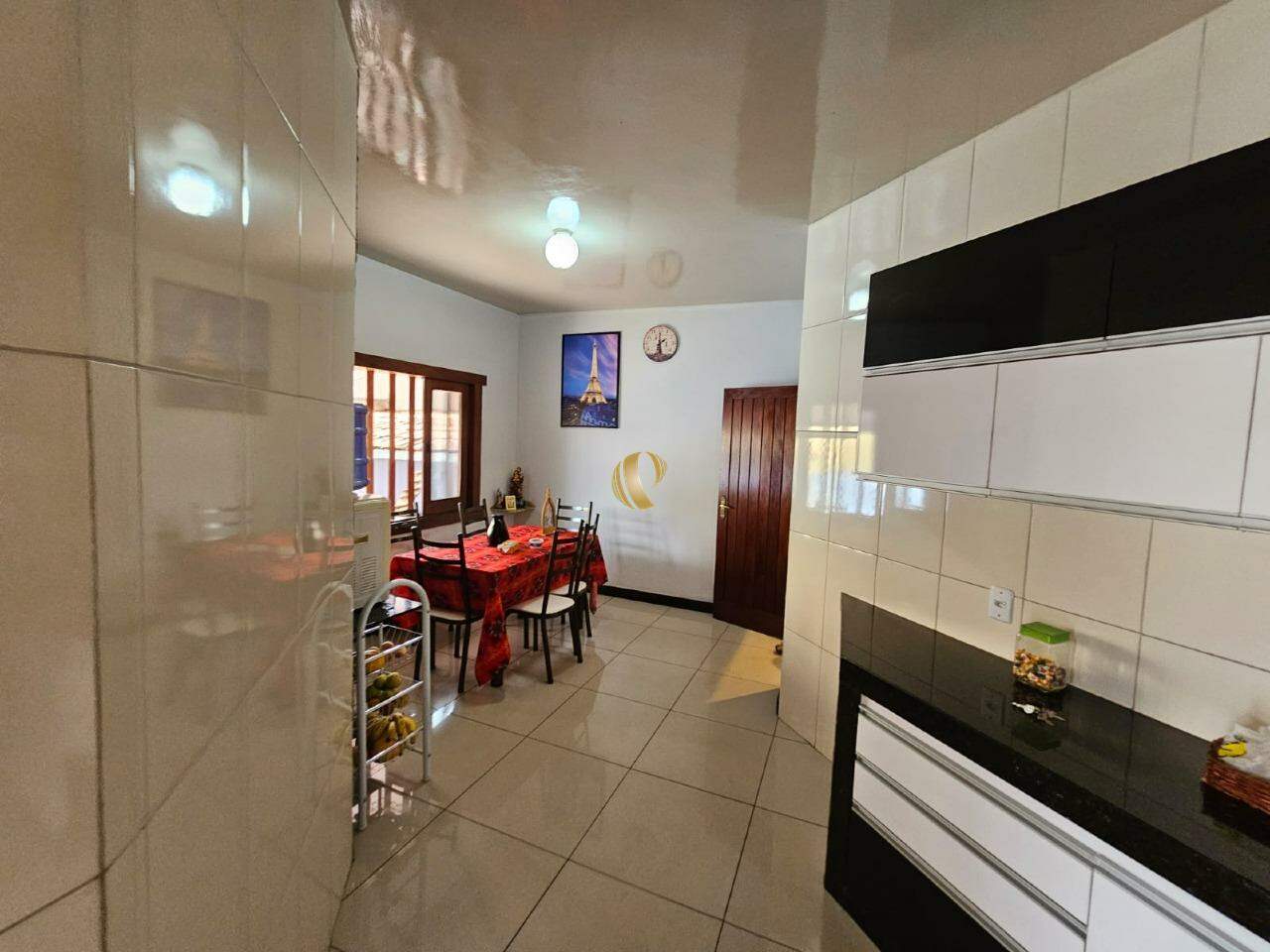 Casa à venda com 4 quartos, 268m² - Foto 14