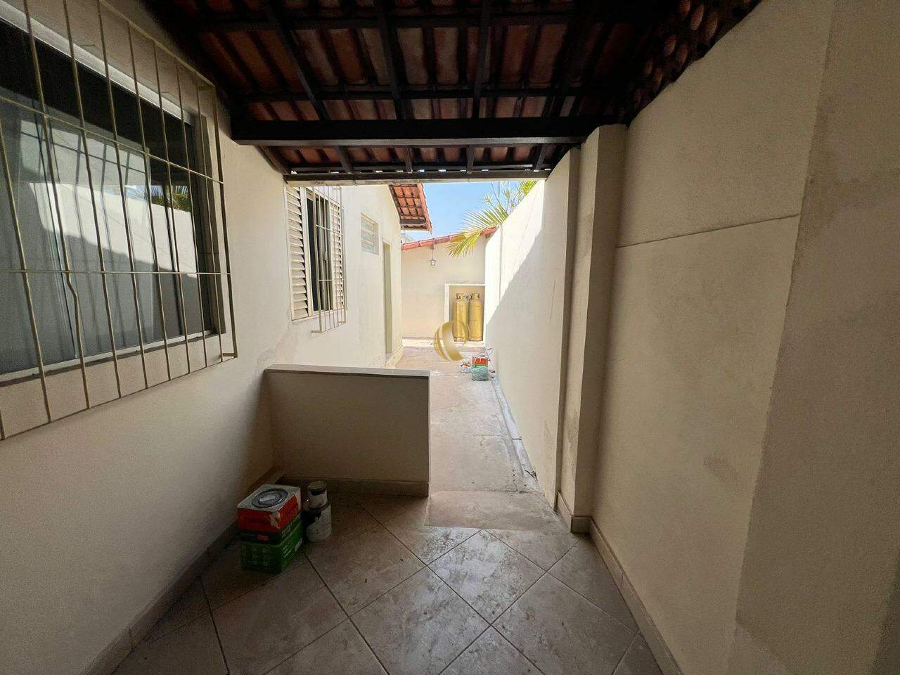 Casa para alugar com 6 quartos, 176m² - Foto 19