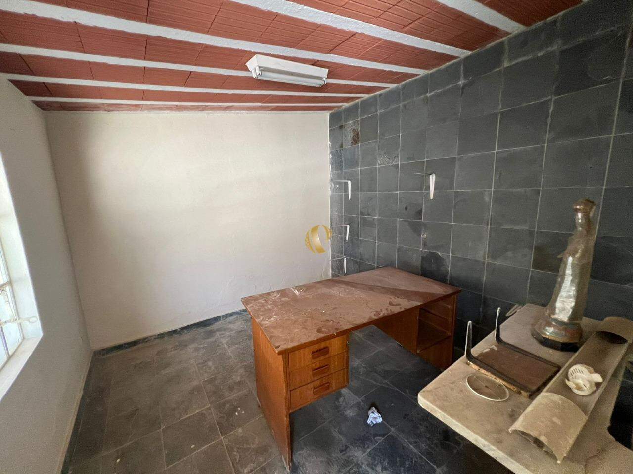 Casa para alugar com 6 quartos, 176m² - Foto 23