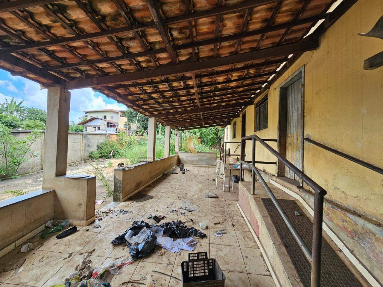 Casa à venda com 3 quartos, 195m² - Foto 14