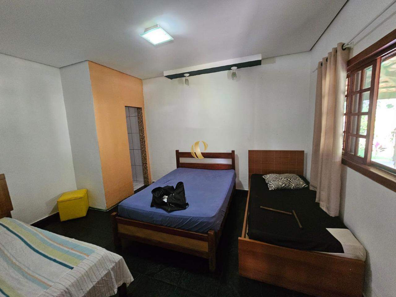 Chácara à venda com 3 quartos, 190m² - Foto 9