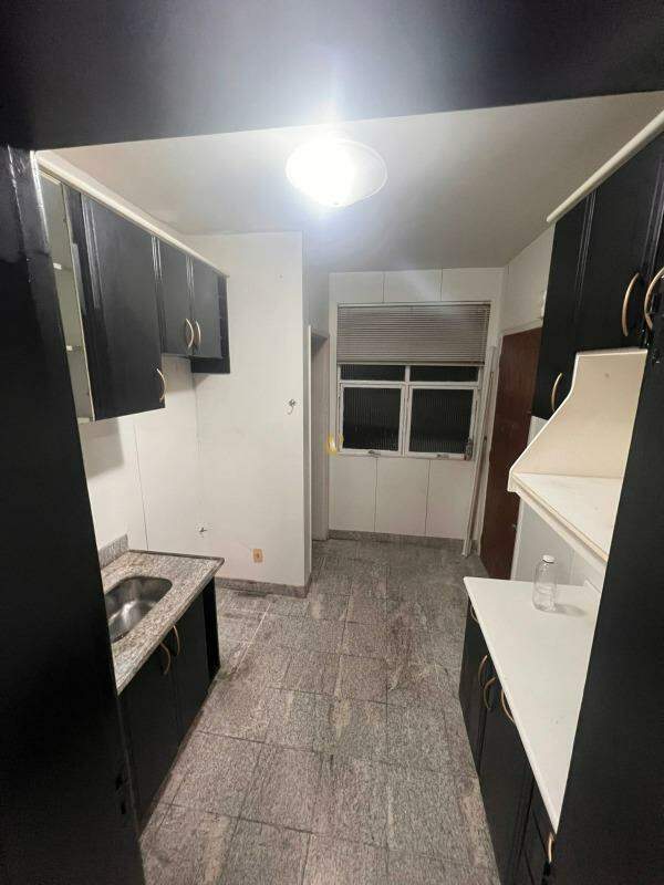 Apartamento à venda com 3 quartos, 85m² - Foto 6