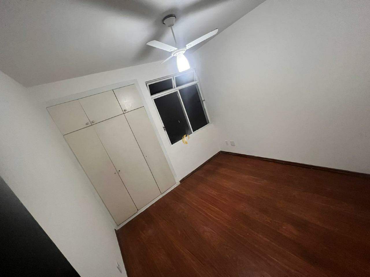 Apartamento à venda com 3 quartos, 85m² - Foto 3