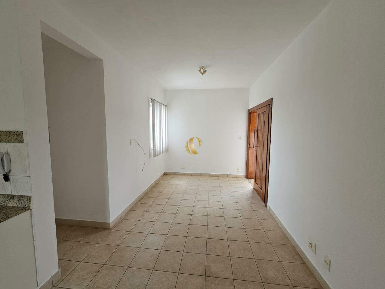 Apartamento à venda com 2 quartos, 64m² - Foto 3