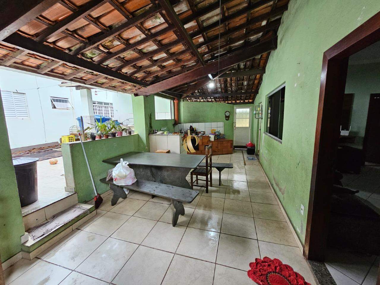 Casa à venda com 3 quartos, 244m² - Foto 16