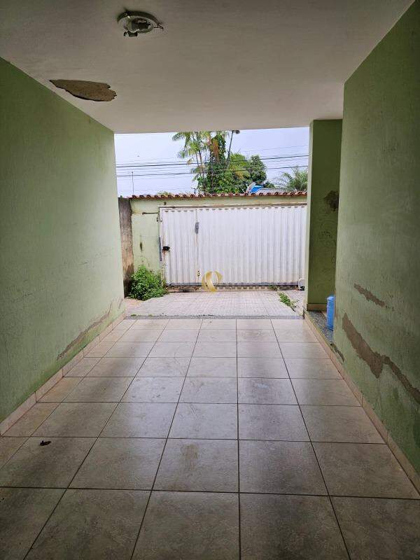 Casa à venda com 3 quartos, 244m² - Foto 7