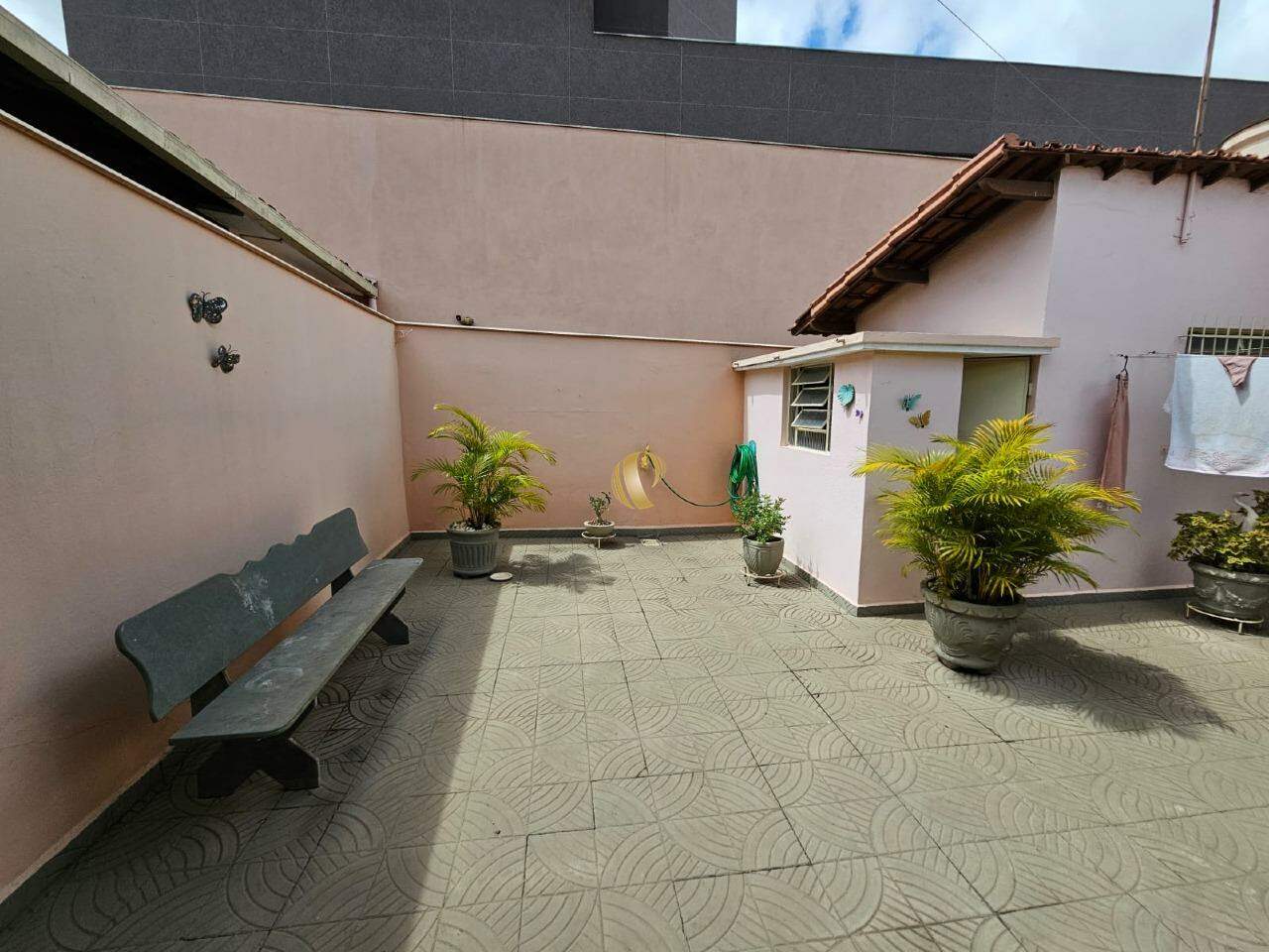Casa à venda com 5 quartos, 266m² - Foto 24
