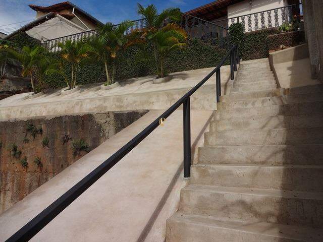 Casa à venda com 4 quartos, 117m² - Foto 11