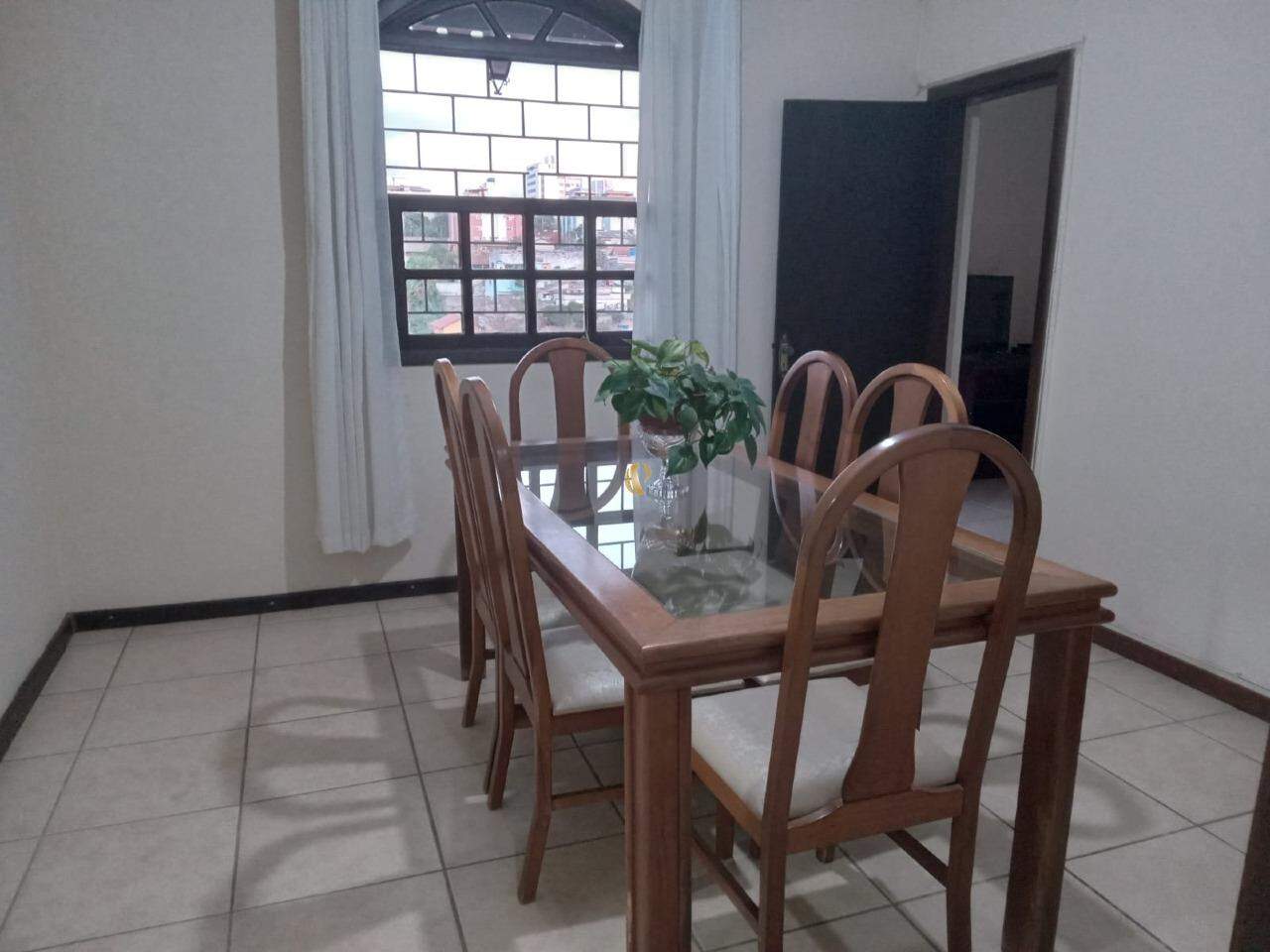 Casa à venda com 4 quartos, 117m² - Foto 17