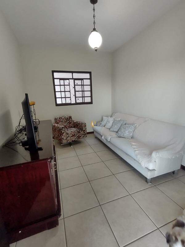 Casa à venda com 4 quartos, 117m² - Foto 14