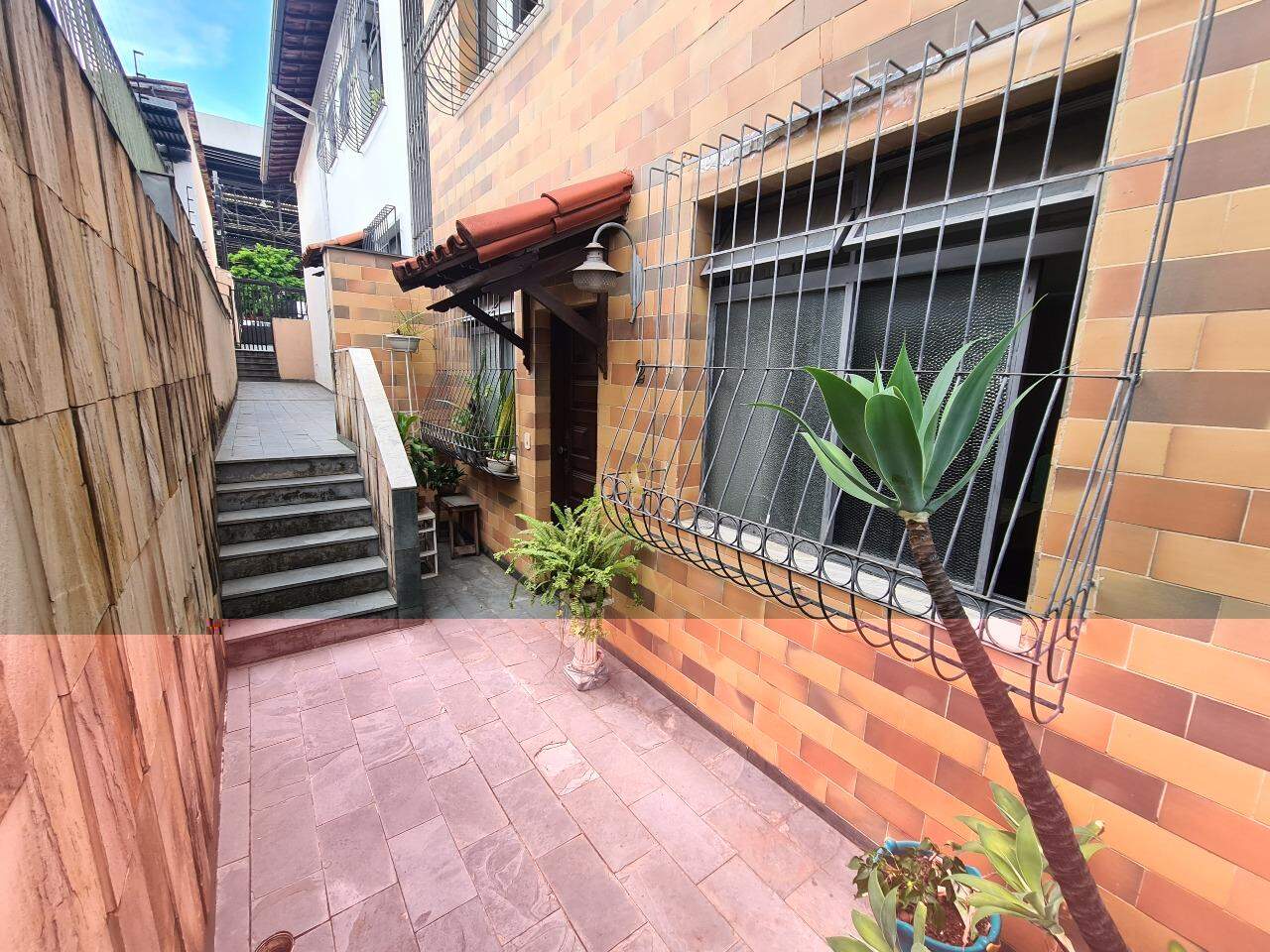 Casa à venda com 3 quartos, 128m² - Foto 3