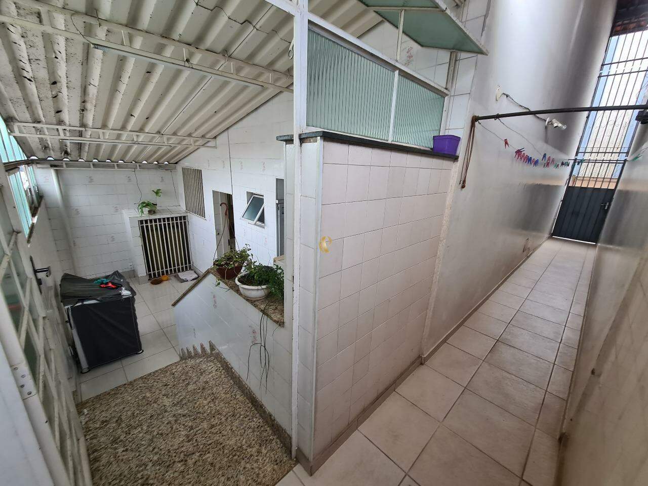 Casa à venda com 3 quartos, 128m² - Foto 11