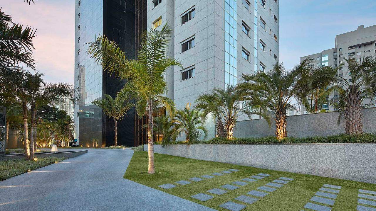 Apartamento à venda com 4 quartos, 260m² - Foto 1