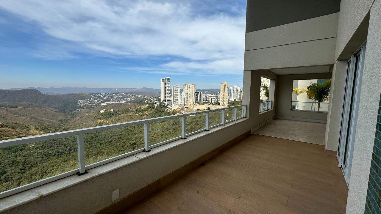 Apartamento à venda com 4 quartos, 203m² - Foto 5