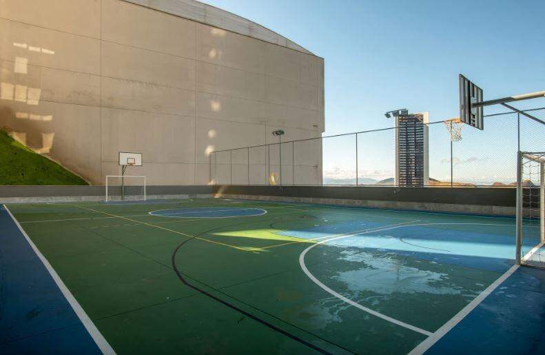 Apartamento à venda com 4 quartos, 203m² - Foto 25