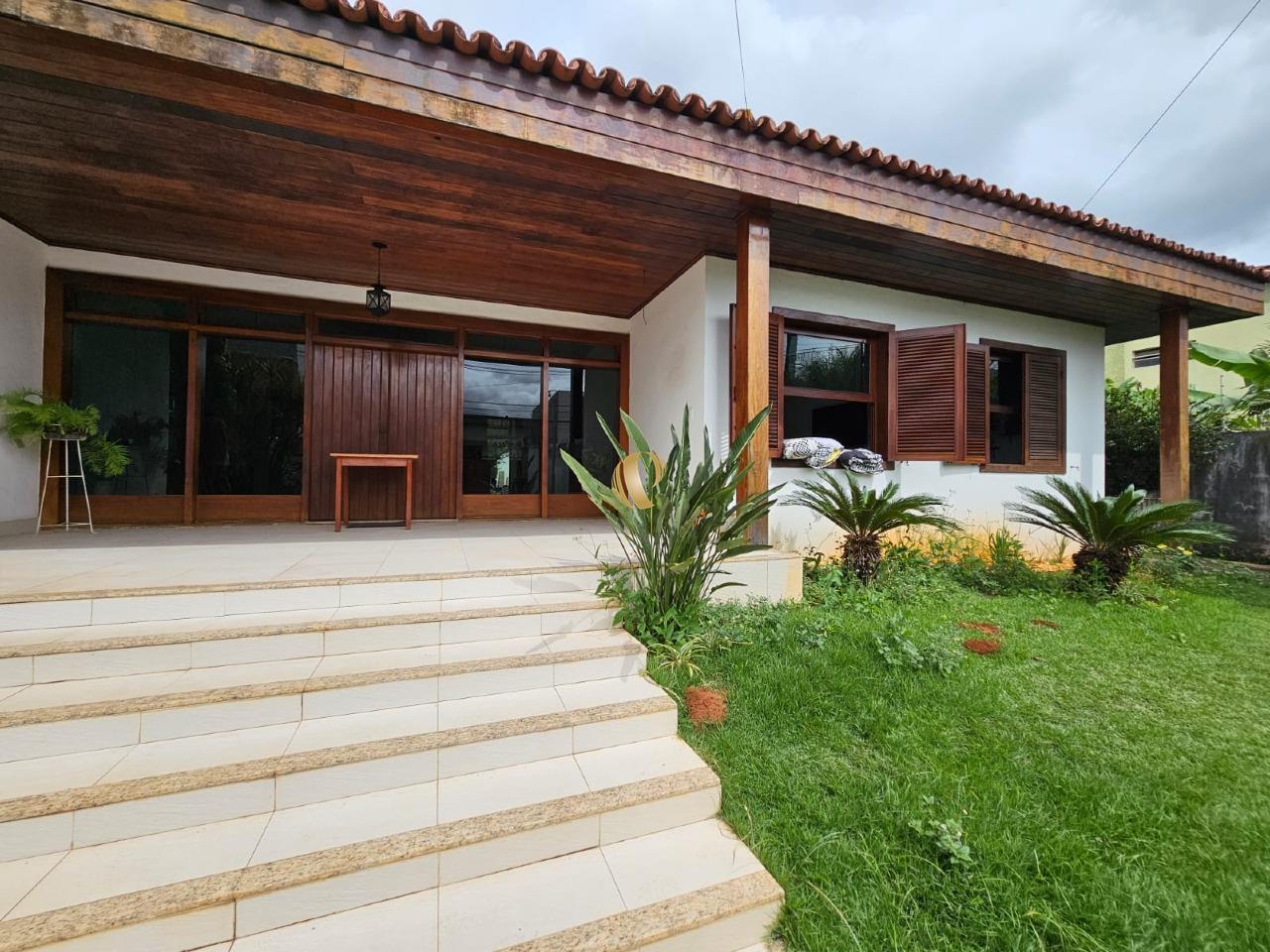 Casa à venda com 4 quartos, 283m² - Foto 2
