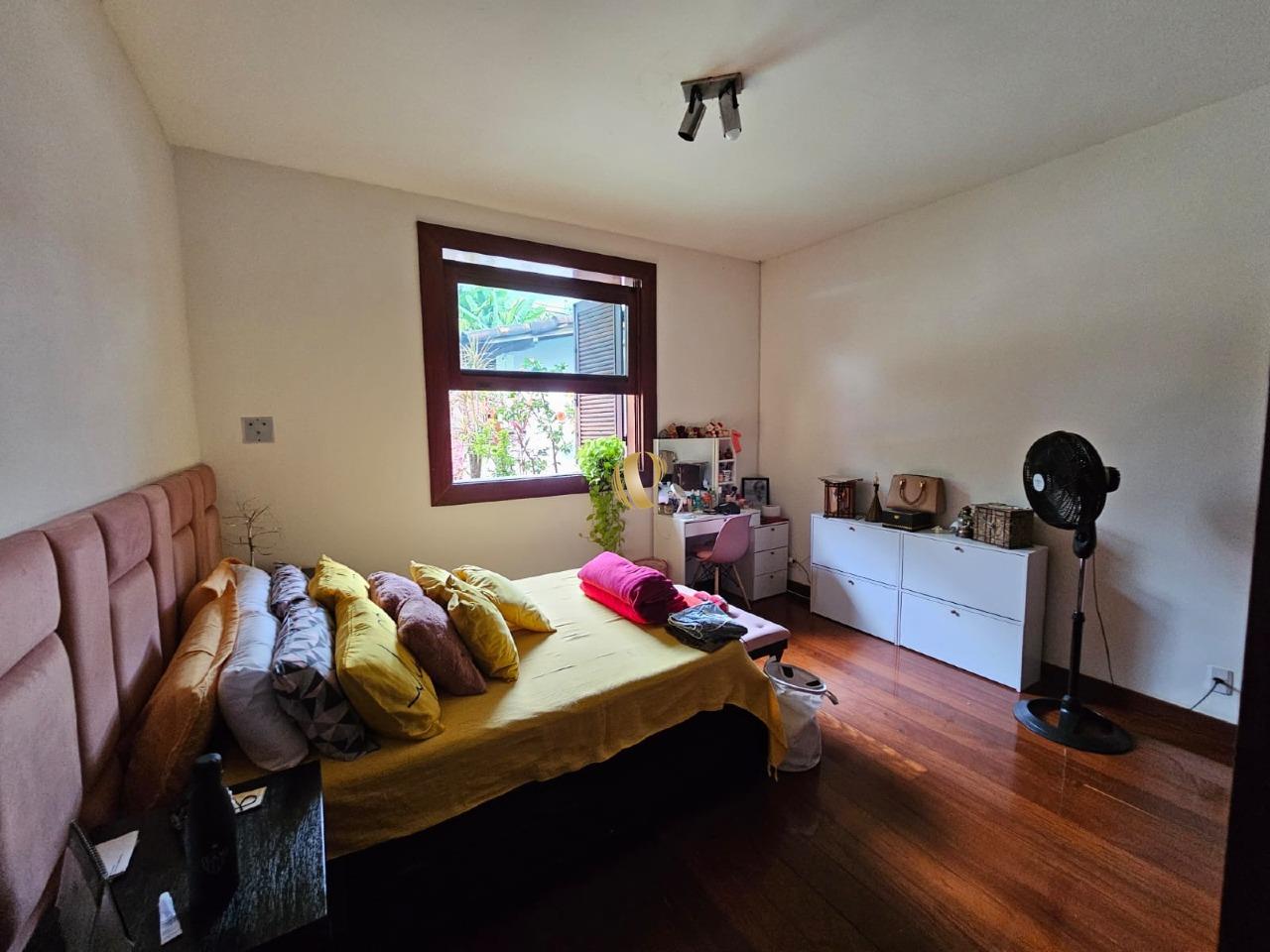 Casa à venda com 4 quartos, 283m² - Foto 17