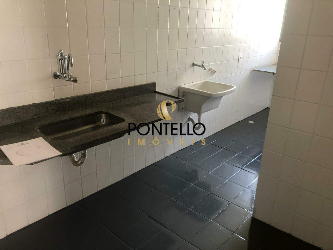 Apartamento para alugar com 3 quartos, 80m² - Foto 9