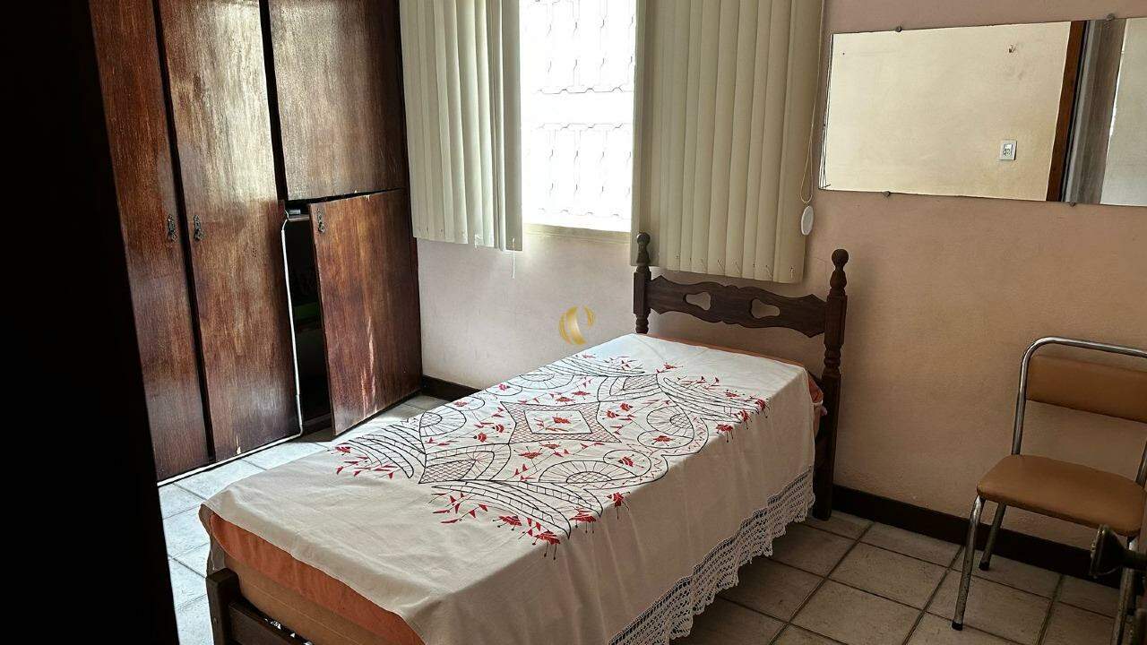 Casa à venda com 4 quartos, 233m² - Foto 7