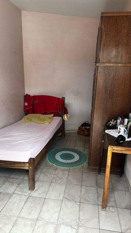 Casa à venda com 4 quartos, 233m² - Foto 13