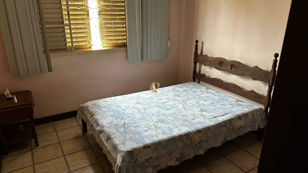 Casa à venda com 4 quartos, 233m² - Foto 6